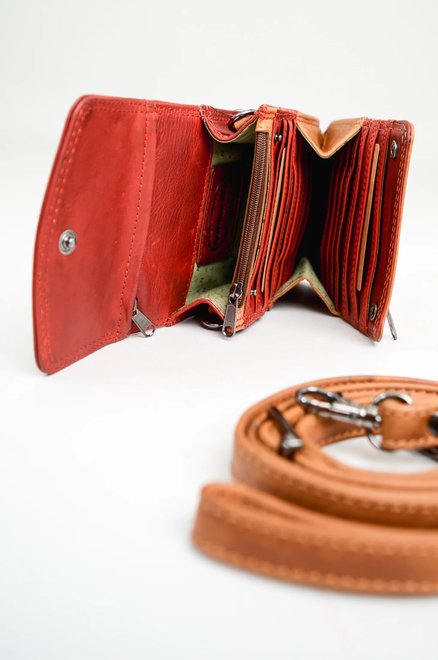 Adrian Klis 1718 Organizer Red/Tan, Leather - Image 3