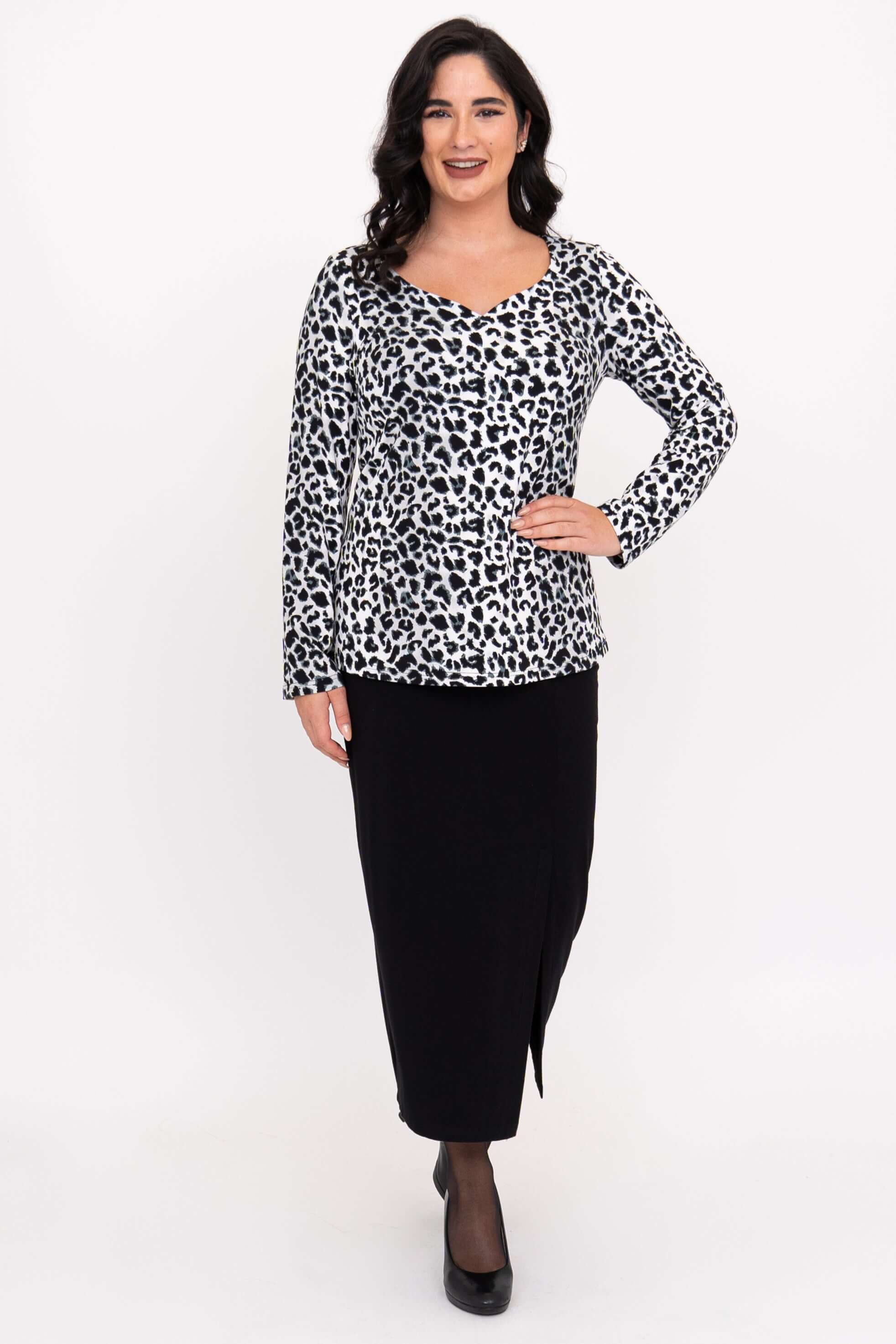 Annette L/S Top, BW Leopard, Bamboo - Image 3