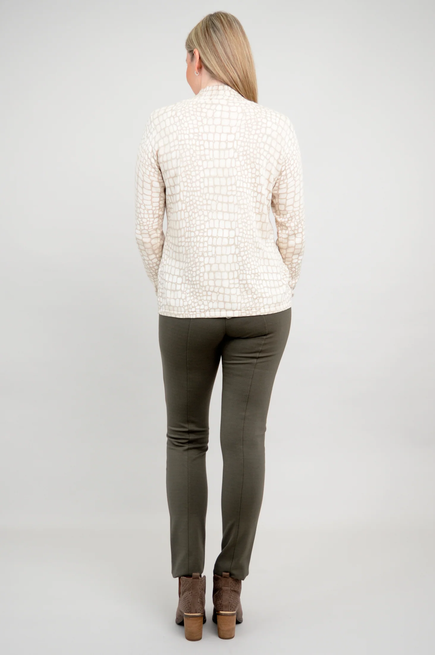 Cameron Sweater, Croco Tana, Bamboo Cotton - Final Sale - Image 9