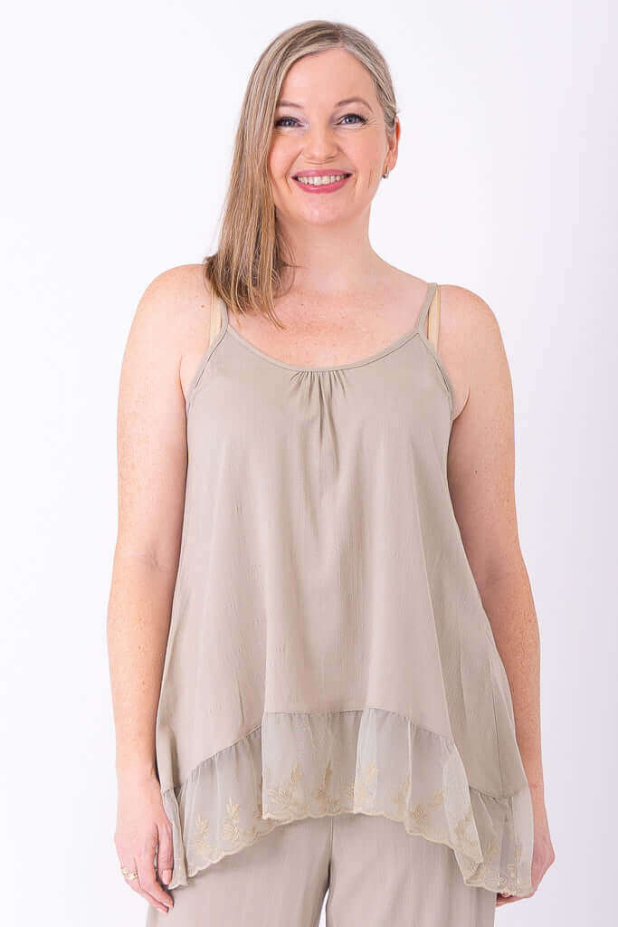 Chantilly Lace, Sand, Linen Bamboo