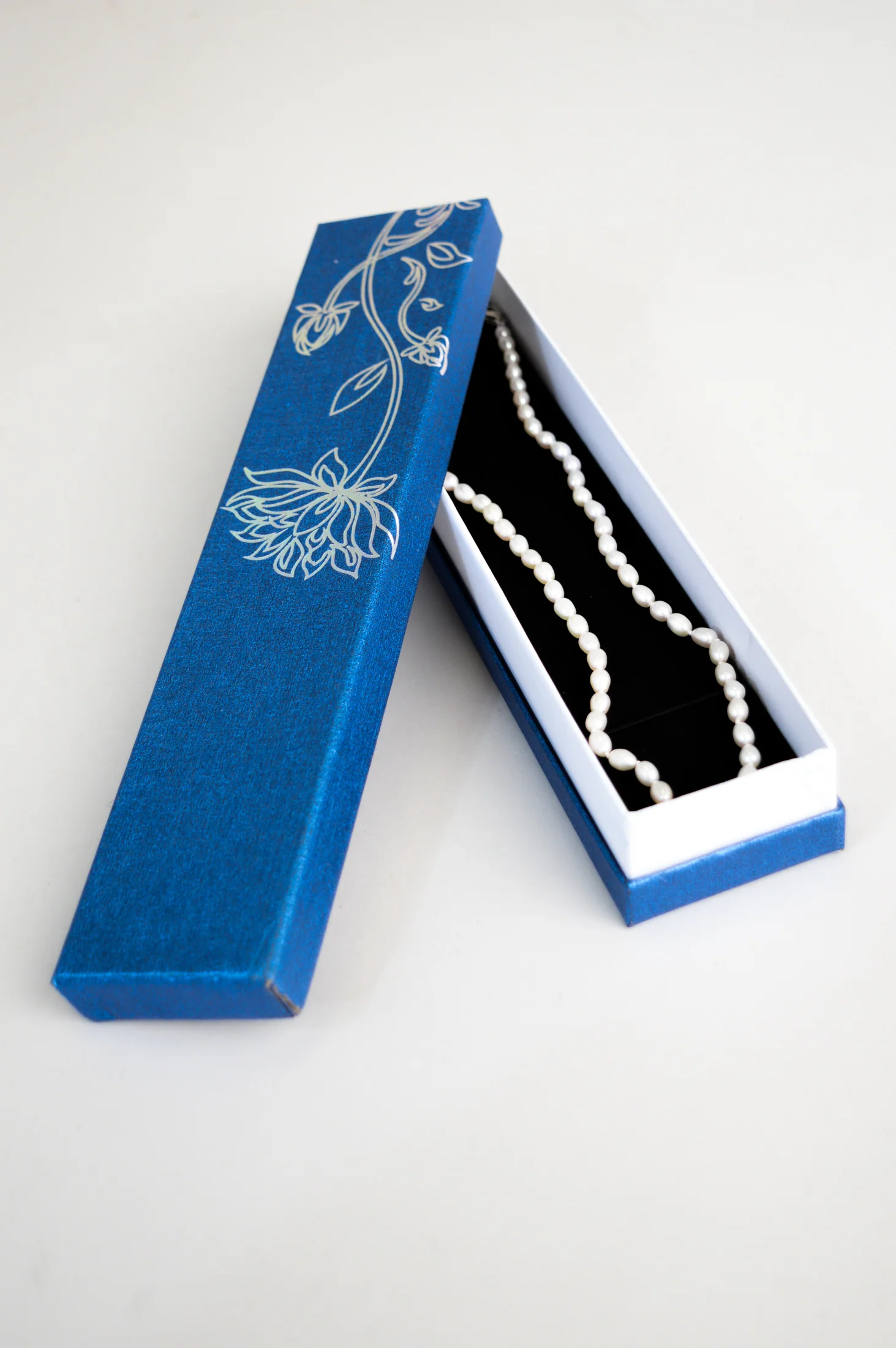 White Pearl Necklace with Blue Gift Box - Image 3
