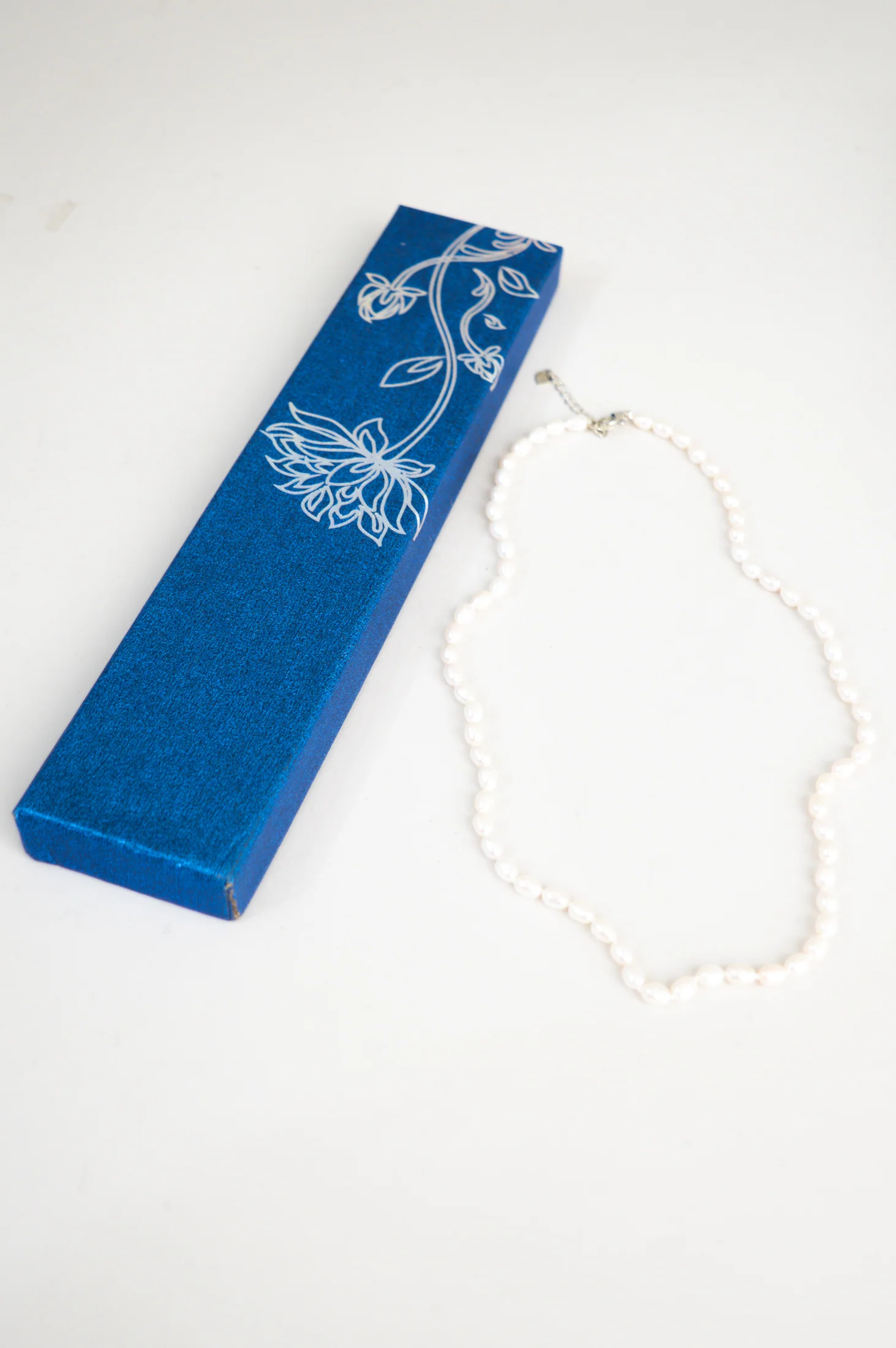 White Pearl Necklace with Blue Gift Box - Image 4