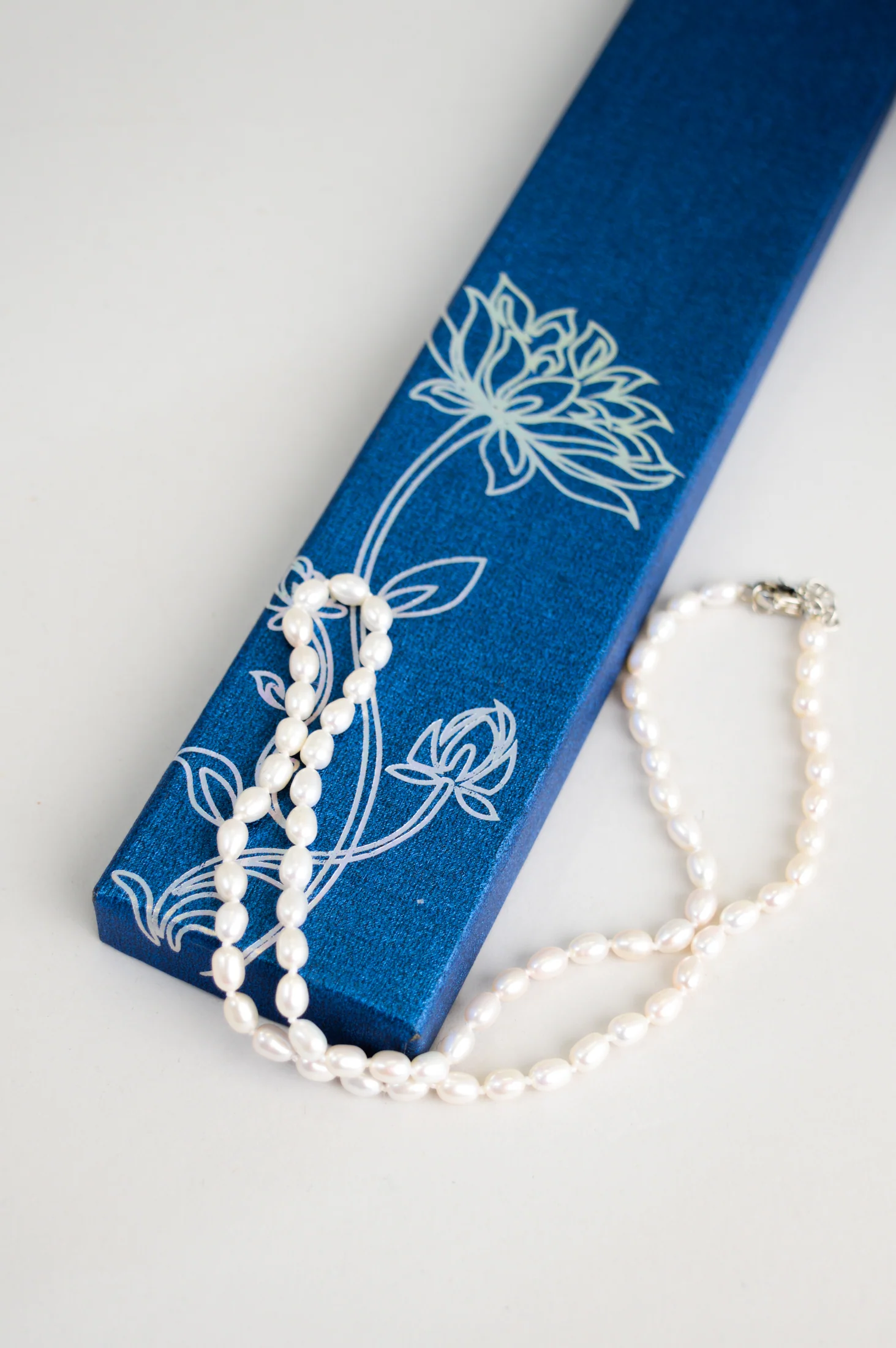 White Pearl Necklace with Blue Gift Box - Image 6