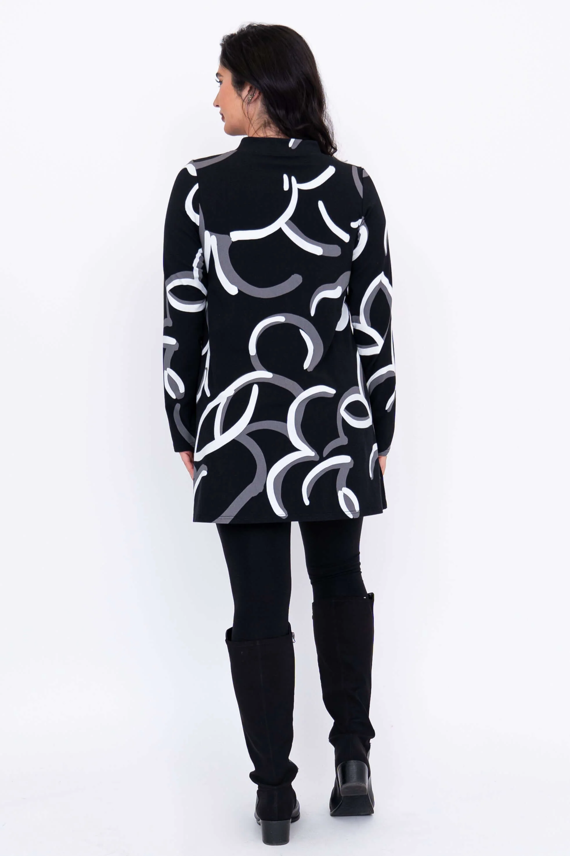 Edwina L/S Tunic, BW Focus, Bamboo - Image 5