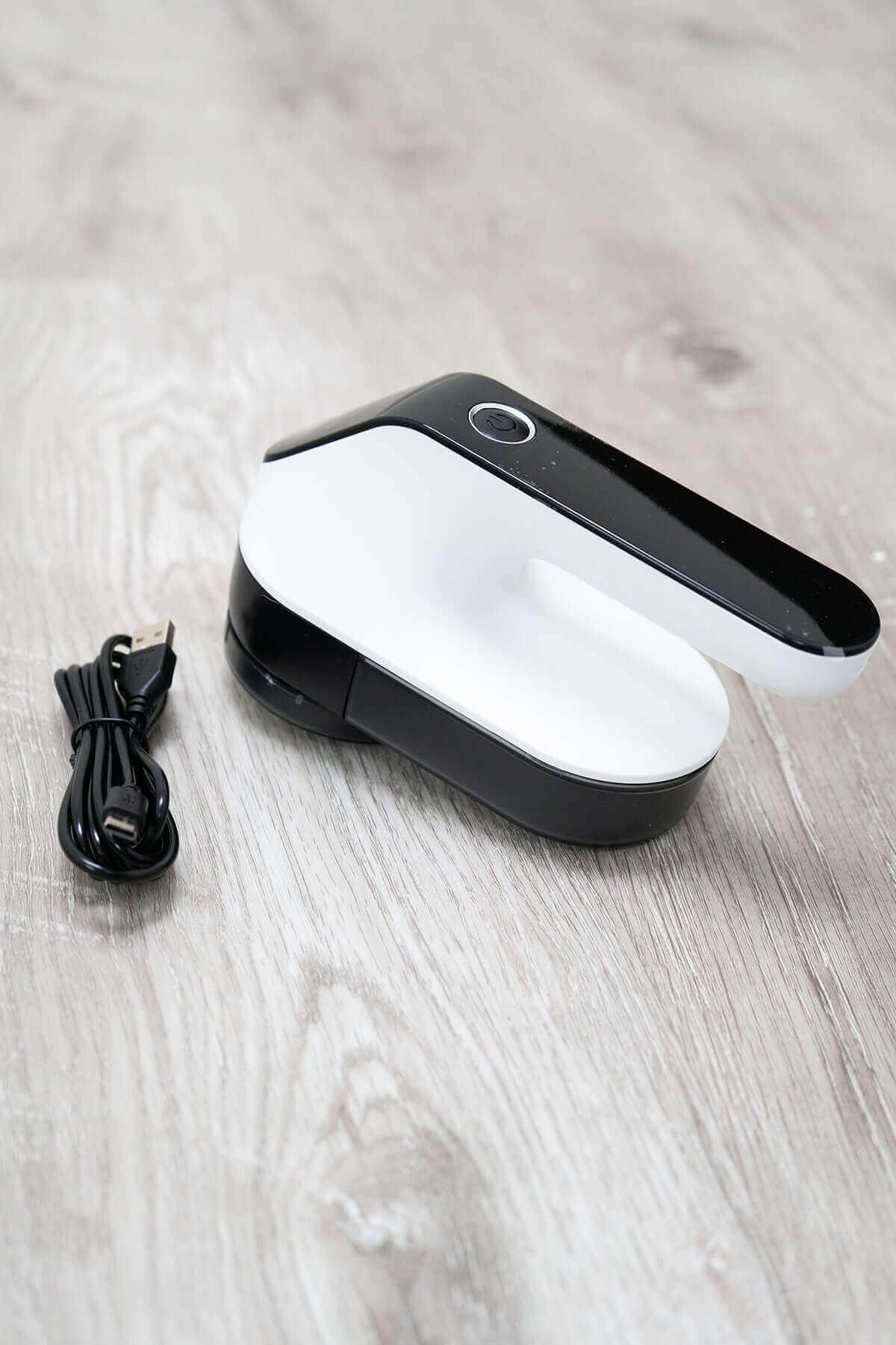 Electric Lint Remover - Image 2