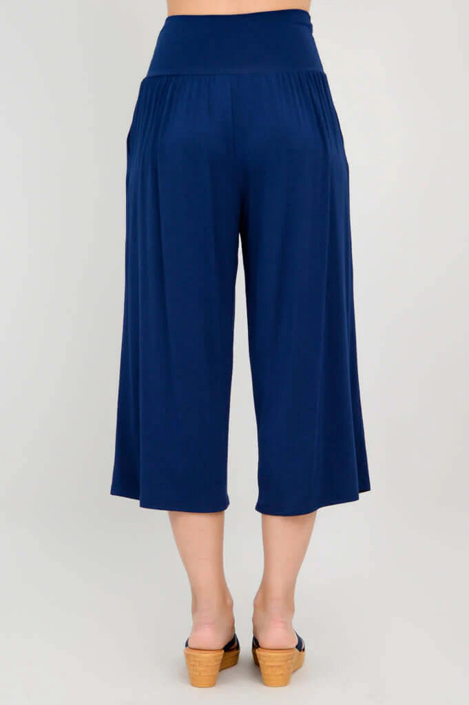 Gaylene Capri, Indigo, Bamboo - Image 5