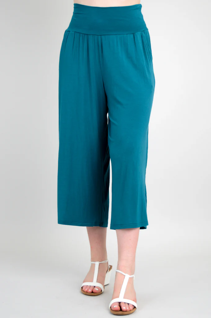 Gaylene Capri, Teal, Bamboo - Image 4