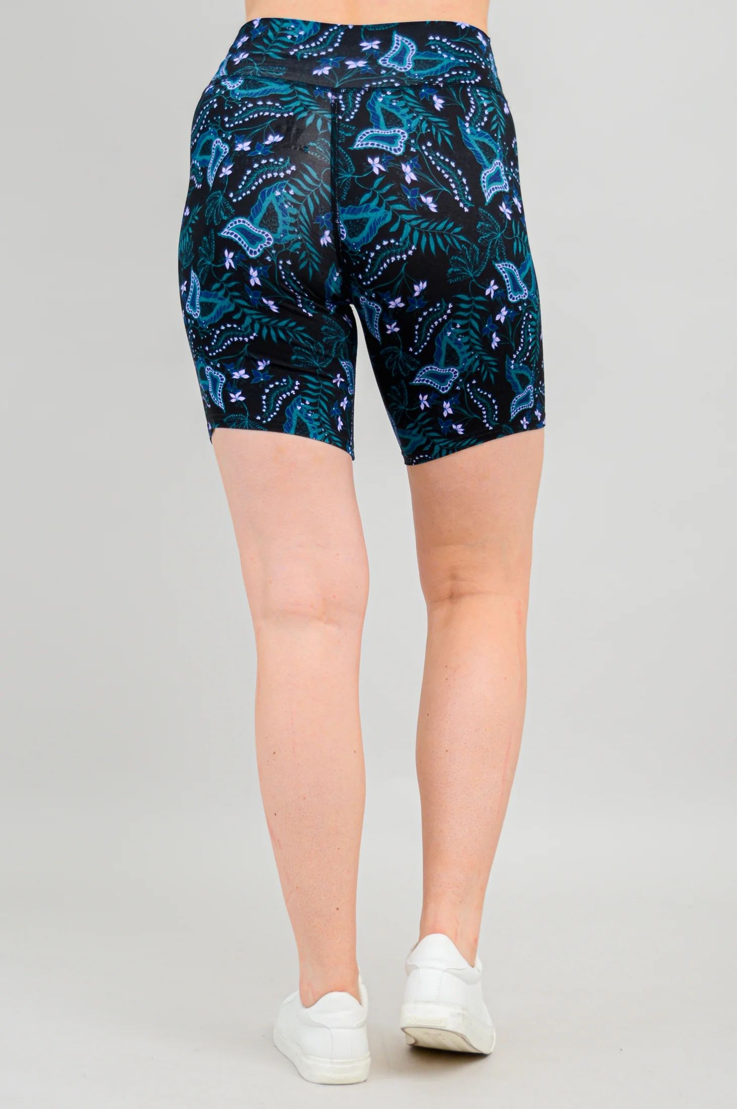 Hallie Shorts, Fantasia, Bamboo - Image 4
