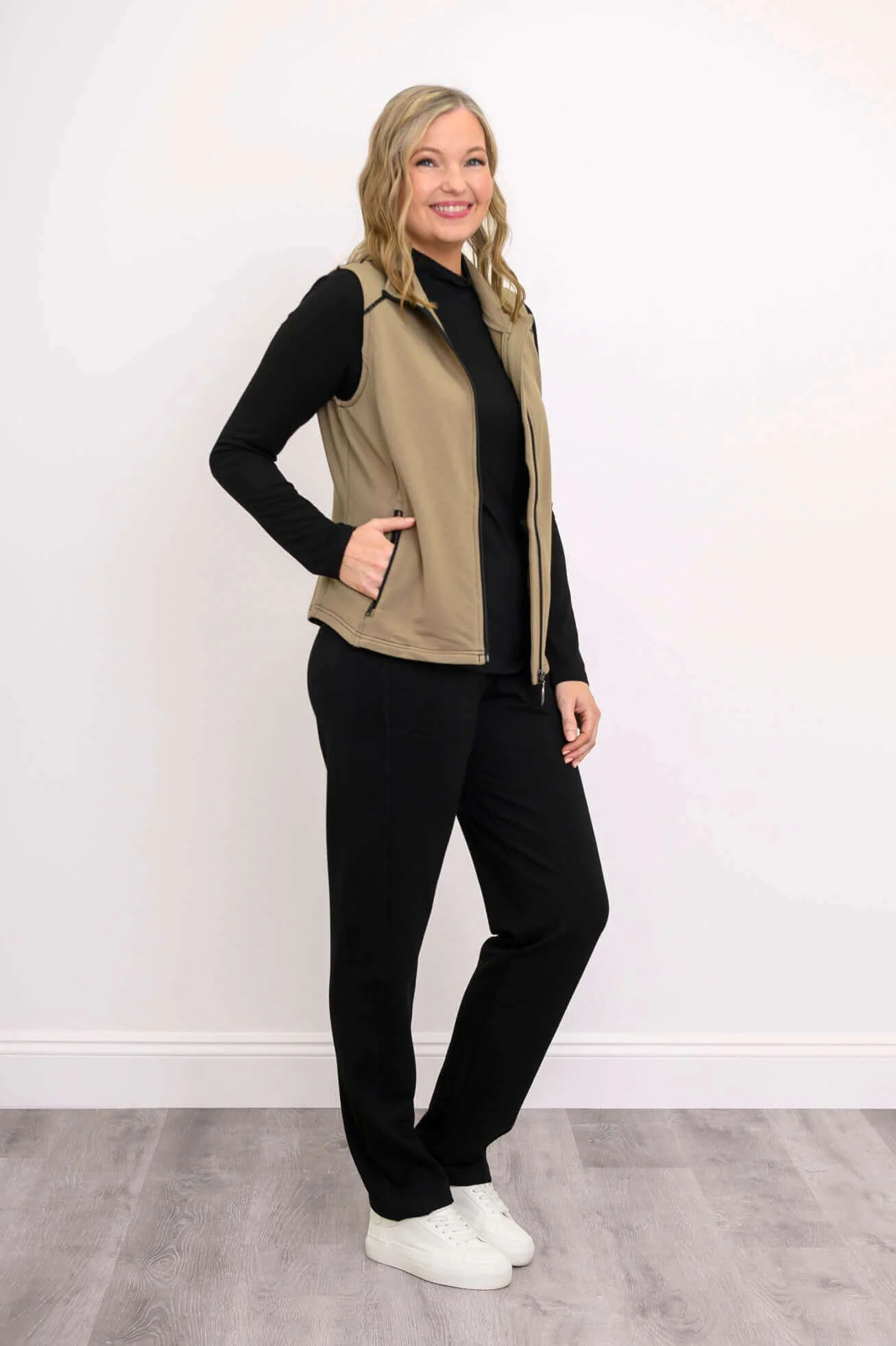 Hartford Vest, Yarn Dye Khaki, Bamboo Fleece - Image 6