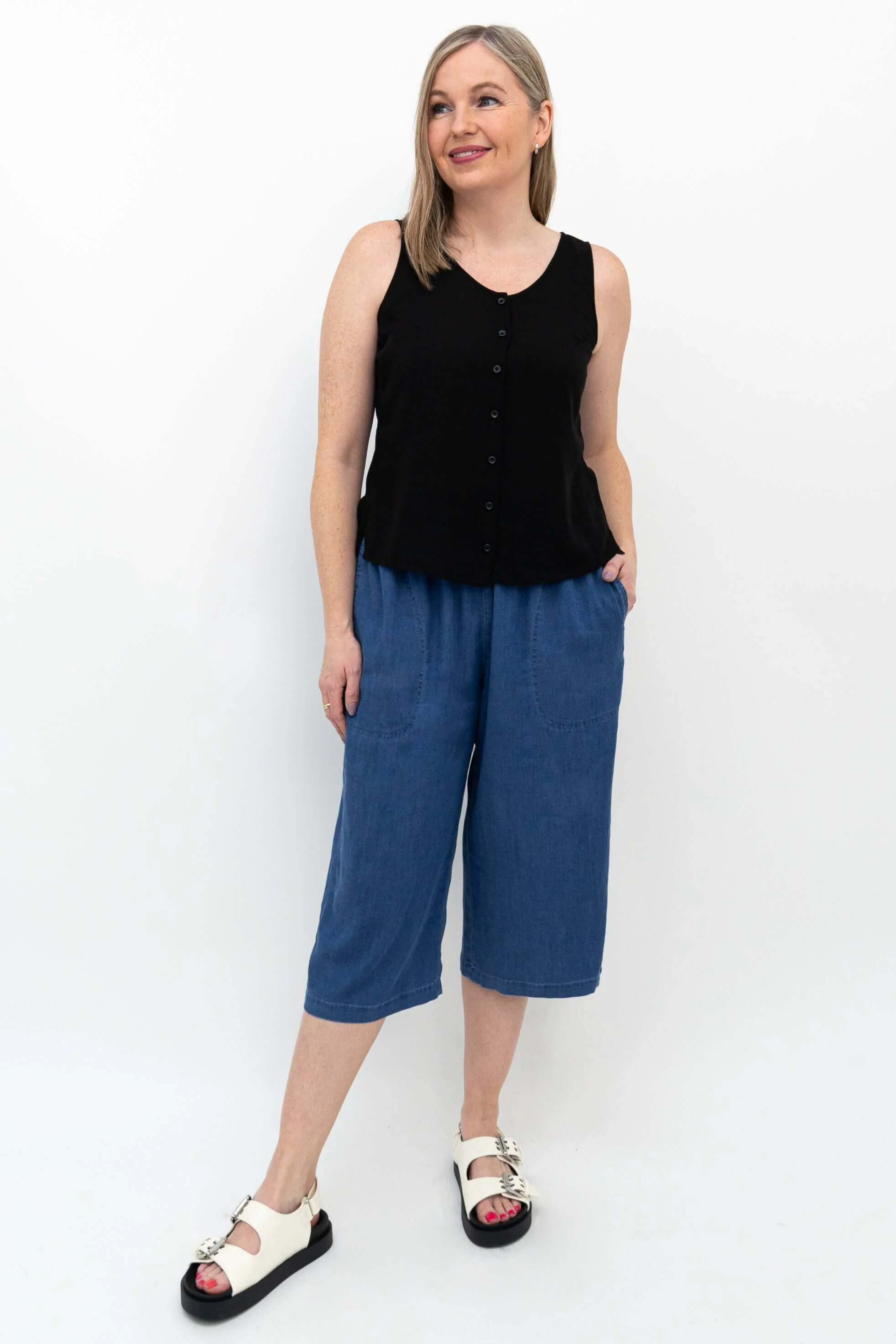 Jamie Capri, Lightweight Tencel Denim - Image 3