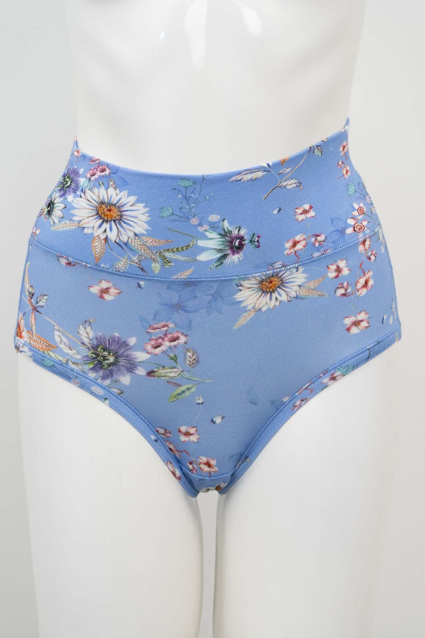 La Gaunche, Peri Daisy, Bamboo