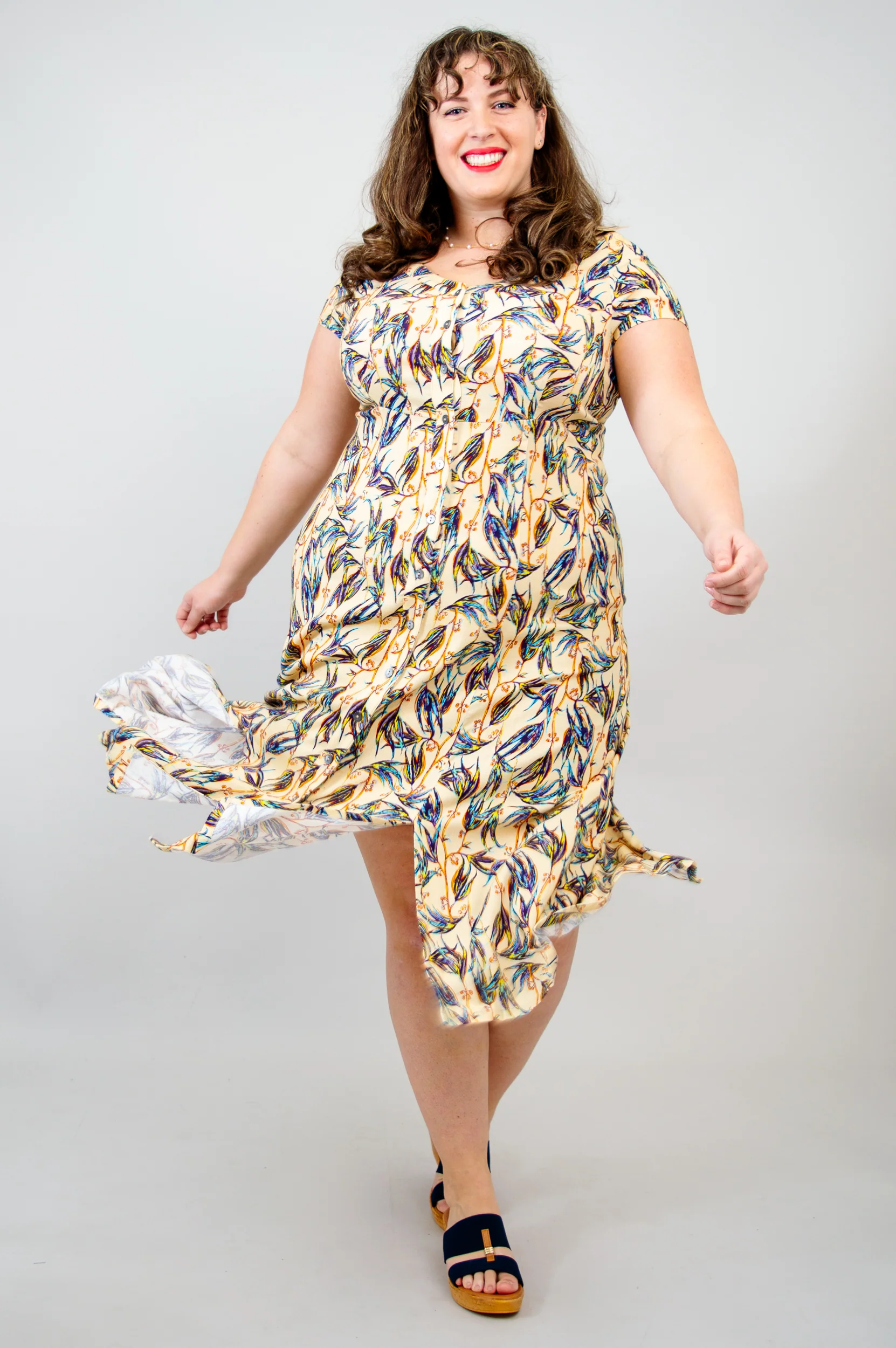 Morgan Dress, Alma, Linen Bamboo- Final Sale - Image 4