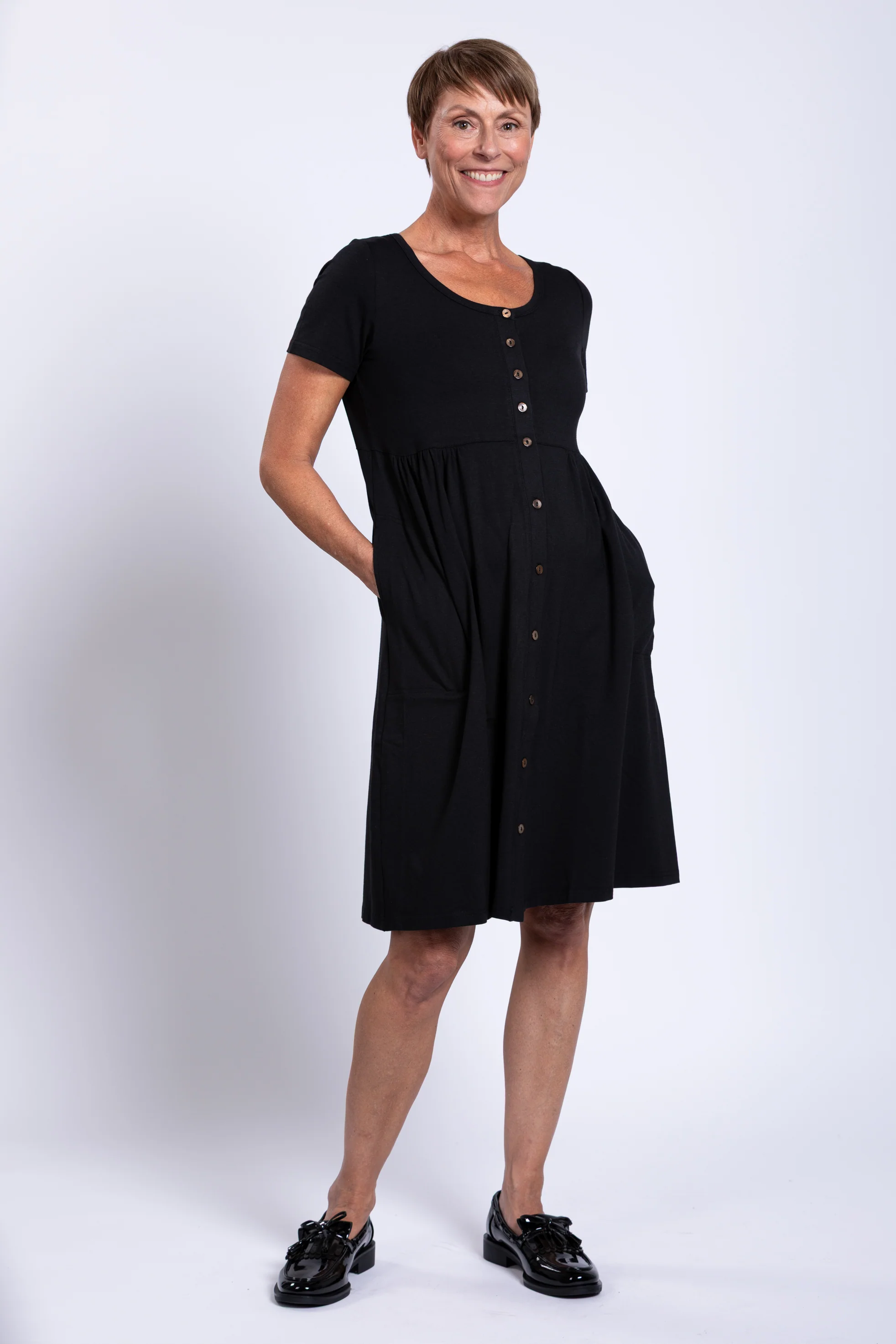 Nelly Short Sleeve Dress, Black, Bamboo - Image 3